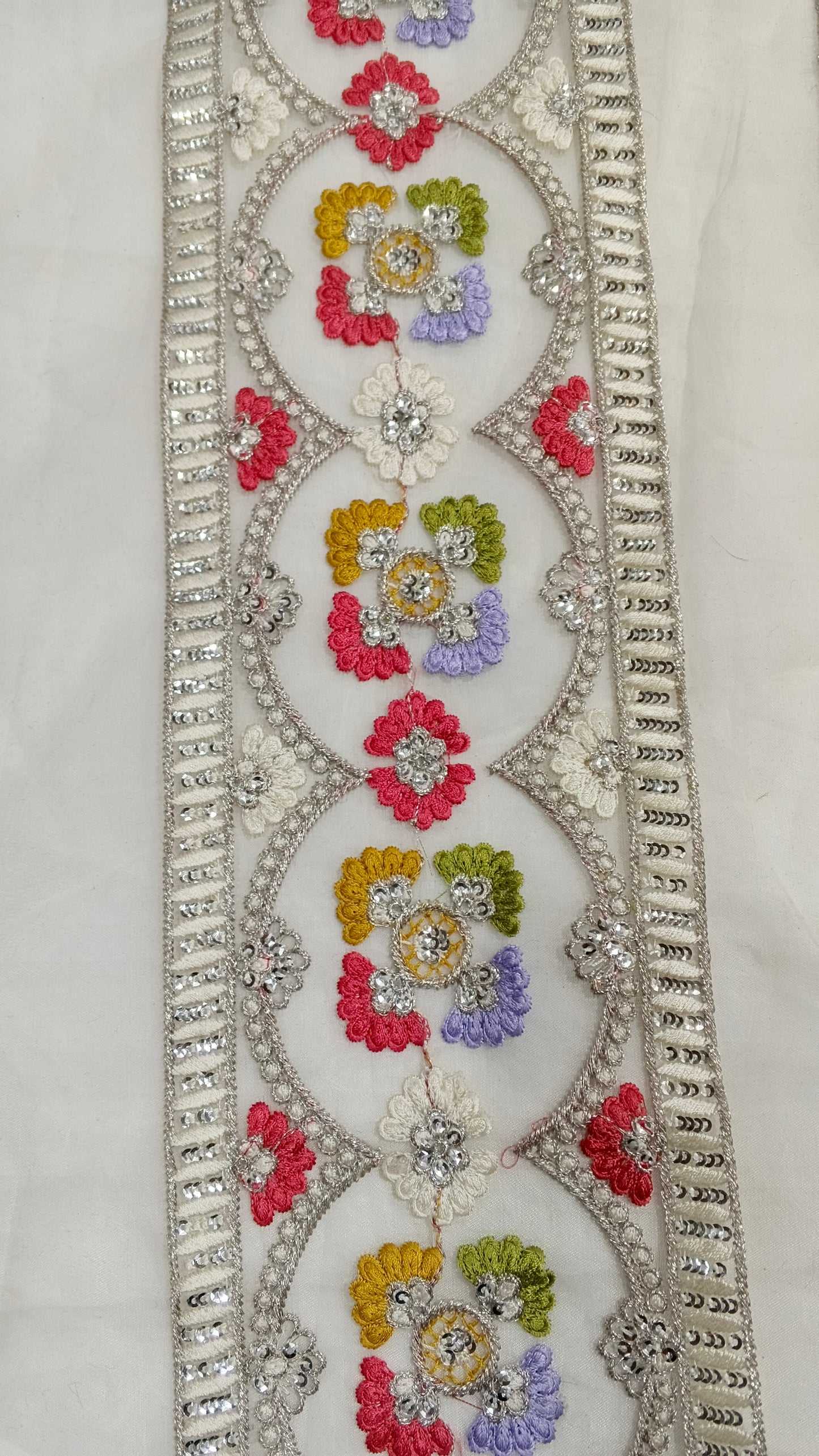 Multi Embroidery Border