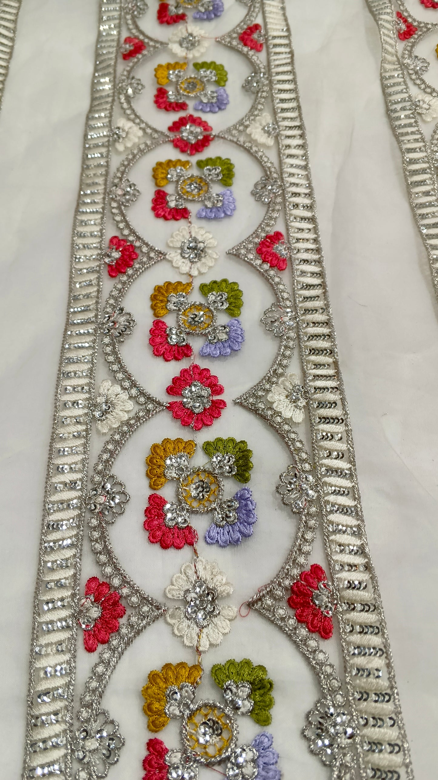Multi Embroidery Border