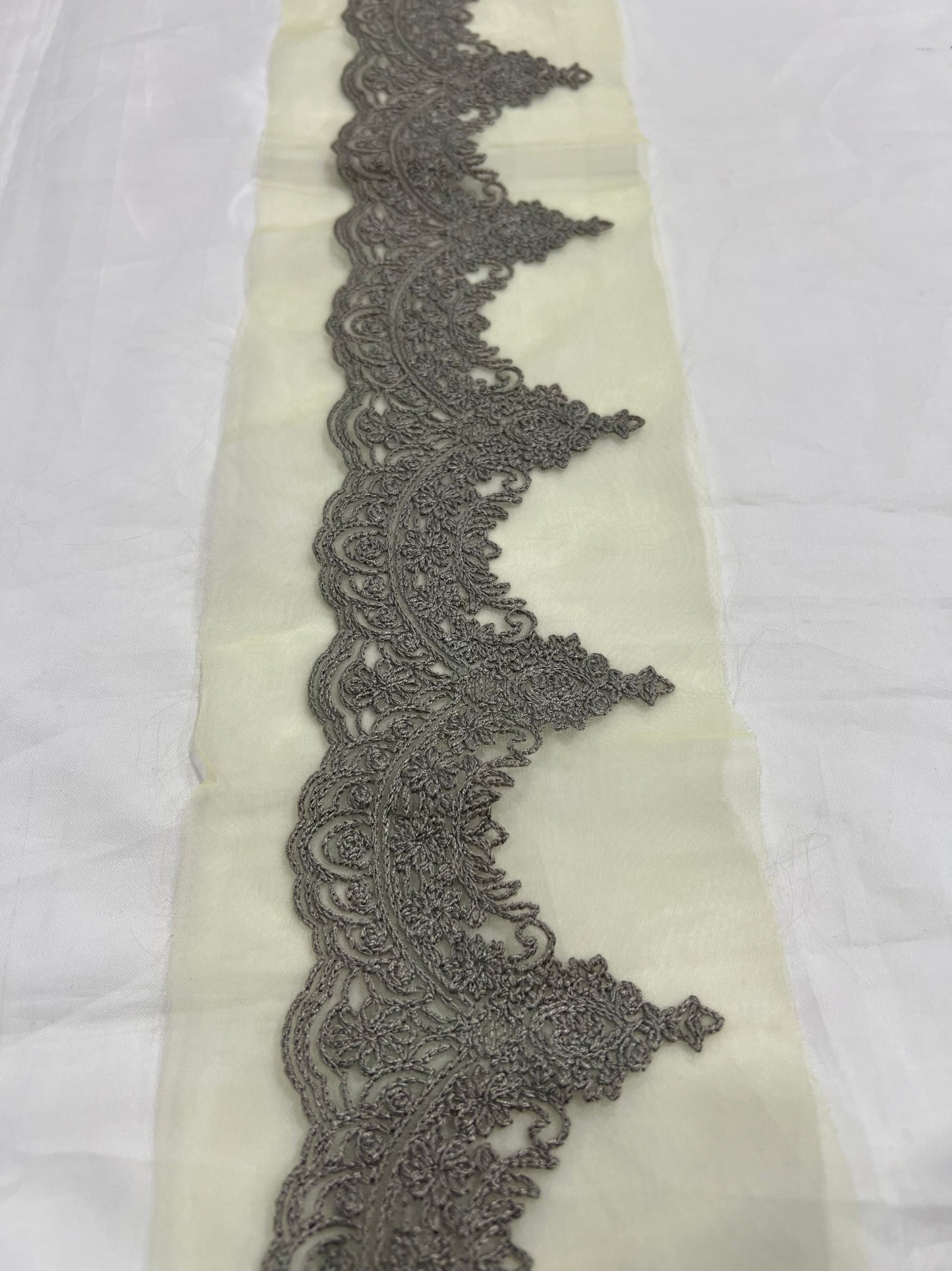 Cutwork Border