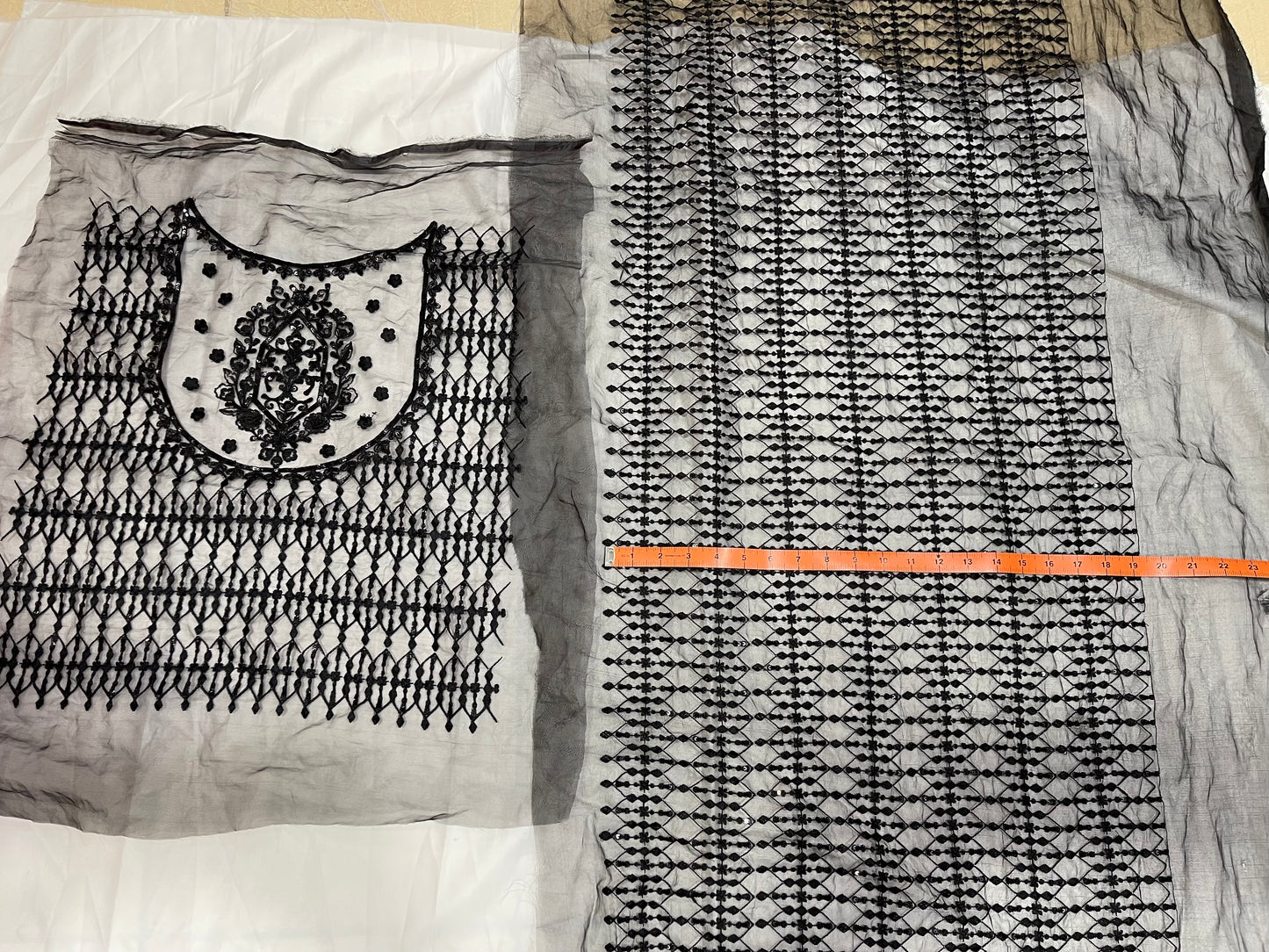 1 Jacket And 1 Meter Heavy Border