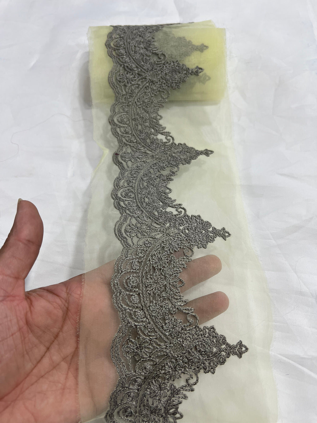 Cutwork Border