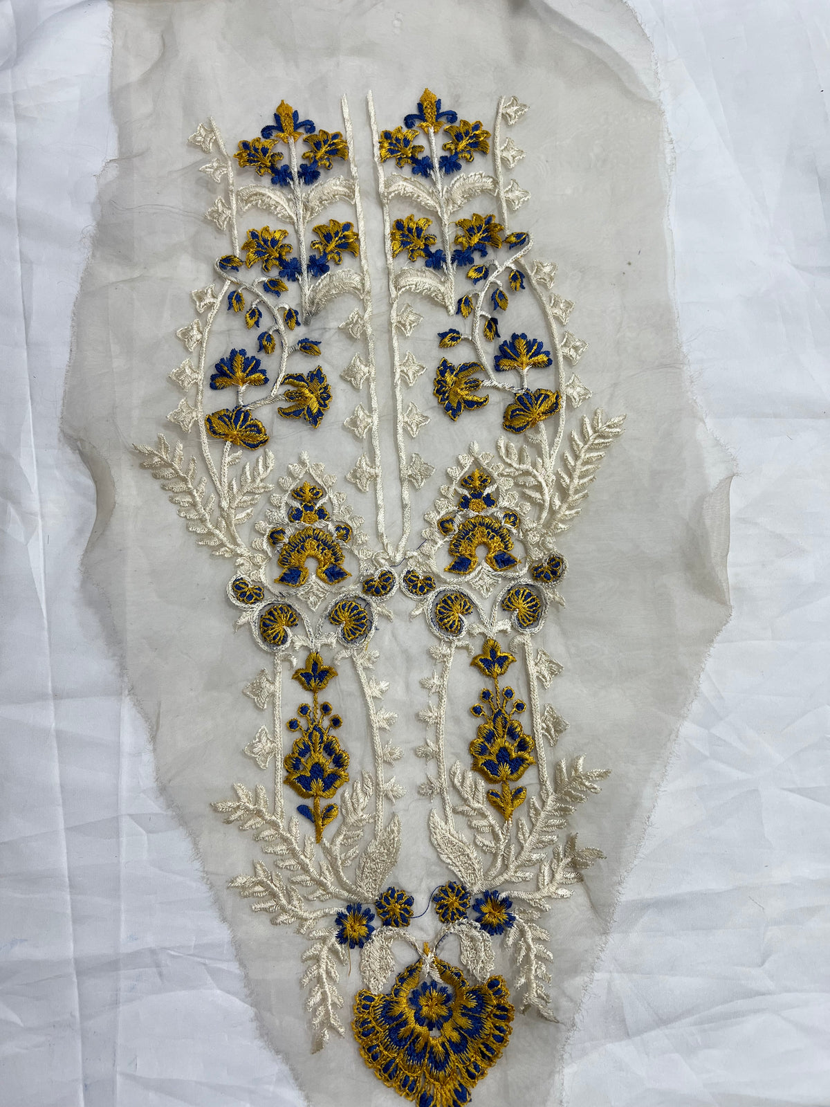 Sapphire Multi neck