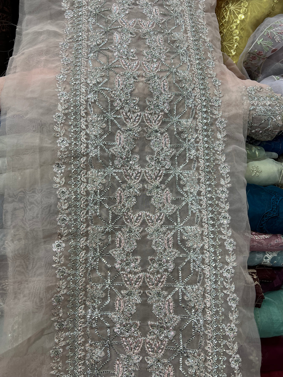 Luxury Heavy Border – Patches Lane