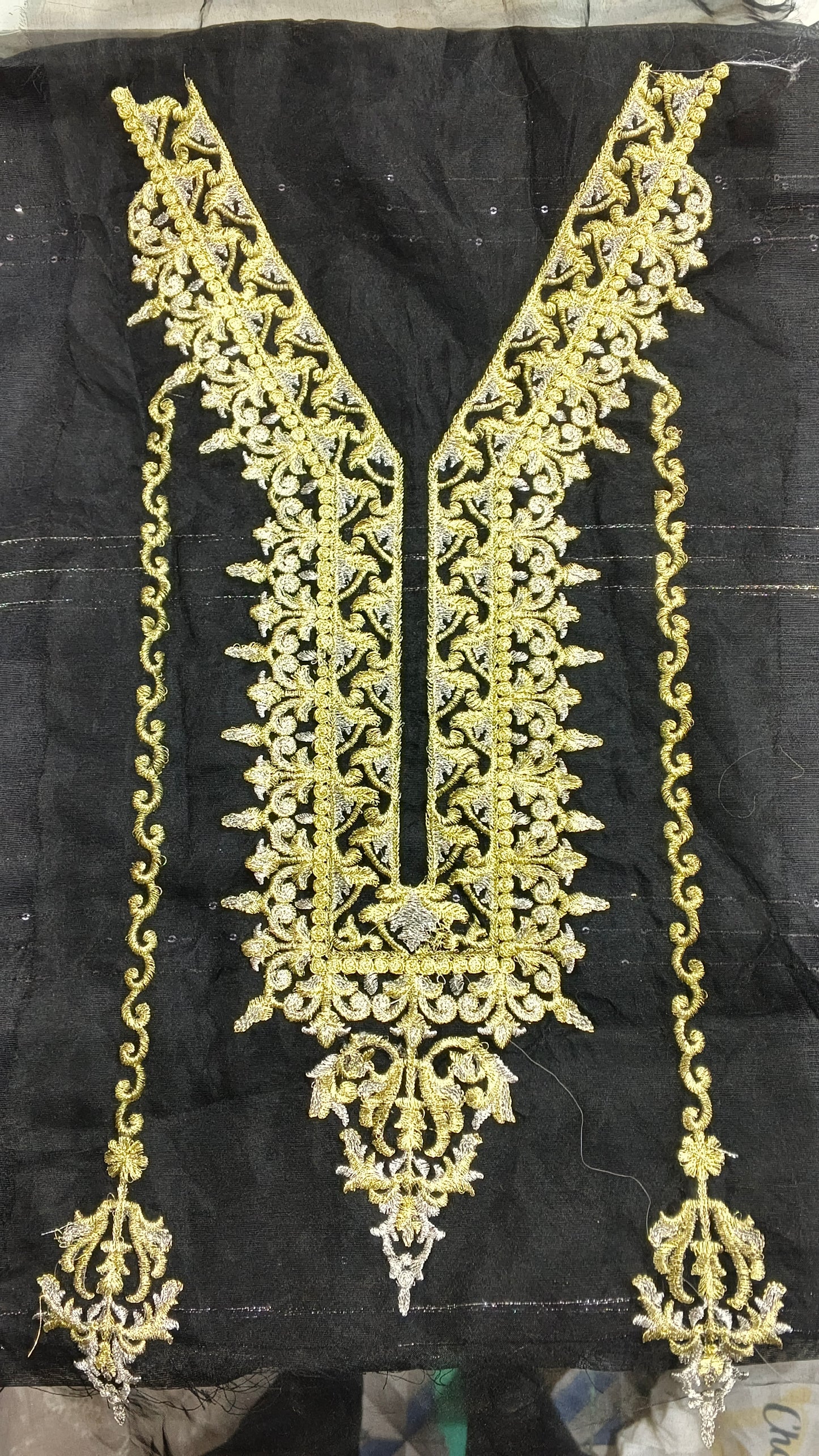 Sapphire stylish Neck
