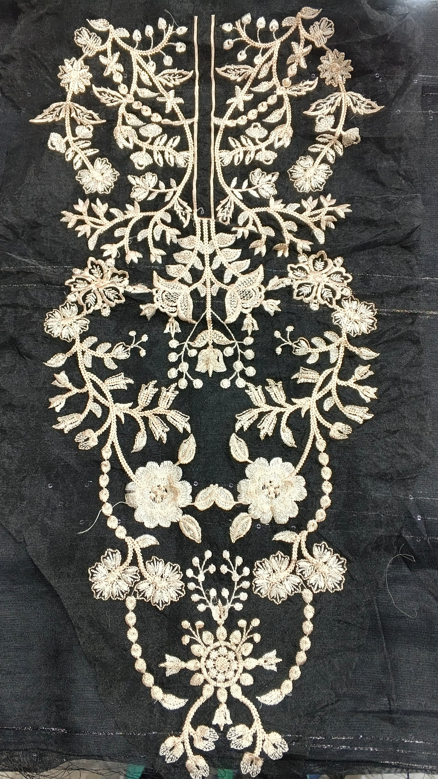 Sapphire stylish Neck