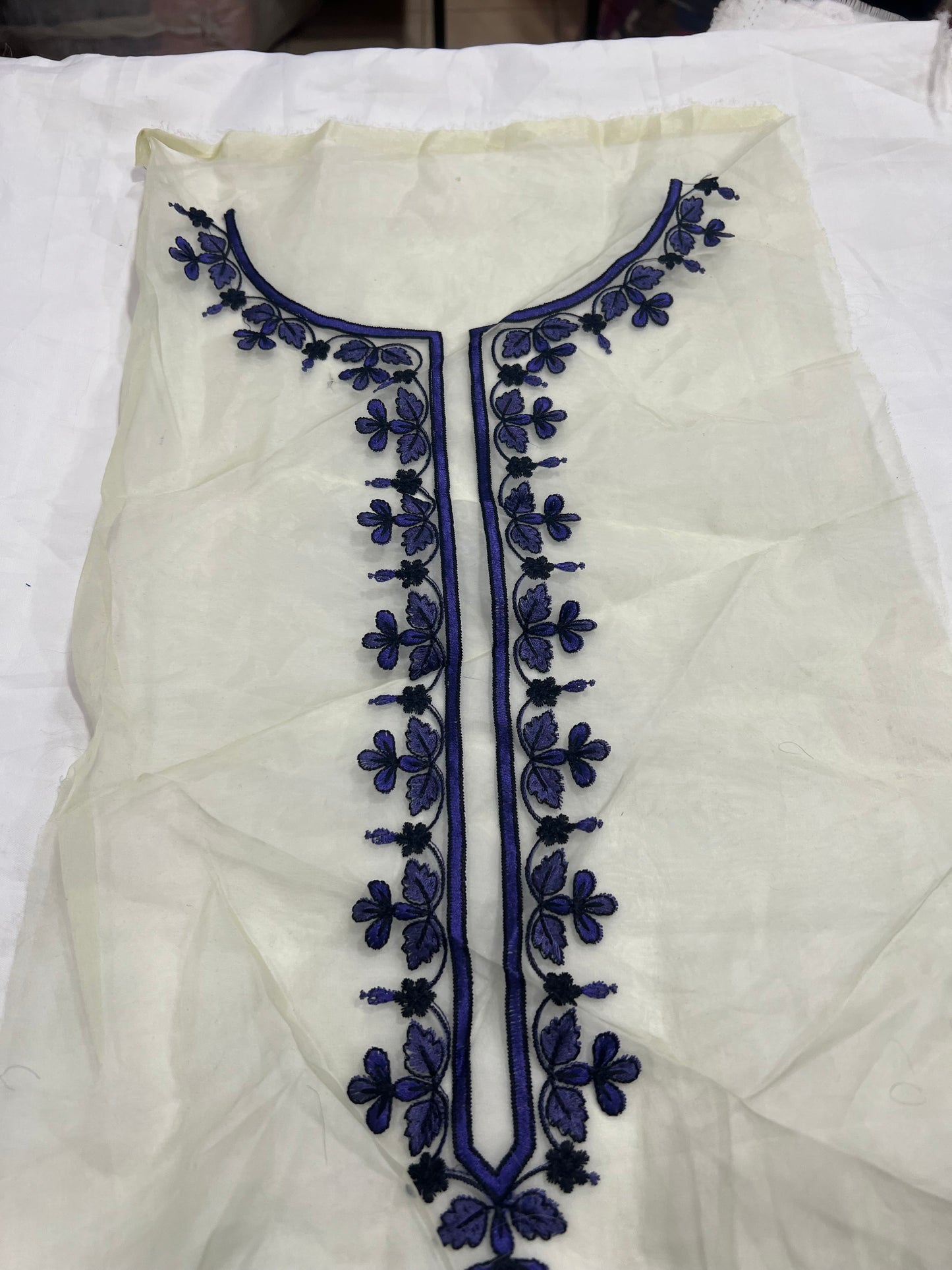 Sapphire Neck
