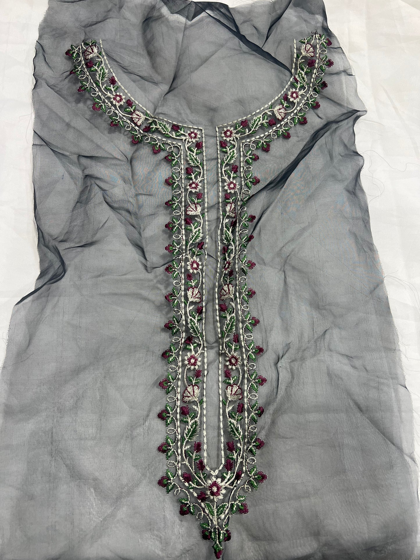 Sapphire Embroidery Neck